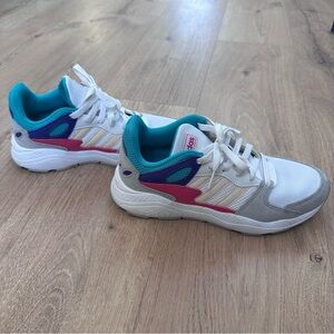 ADIDAS - WOMEN'S SNEAKERS - 7.5 - PERFECT CONDITION